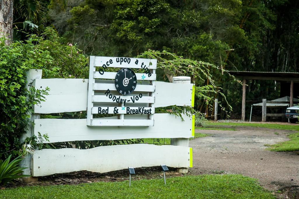 Ronday-Voo Bed And Breakfast Speewah Ruang foto